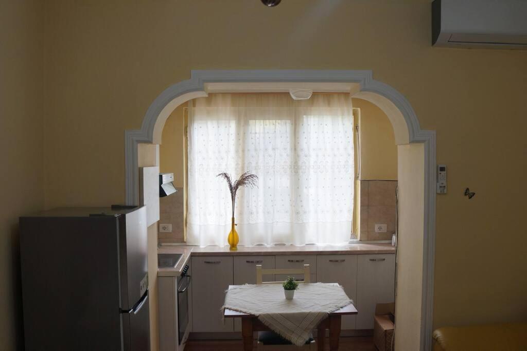 טיראנה Alle'S M Shyri Studio Apartment מראה חיצוני תמונה